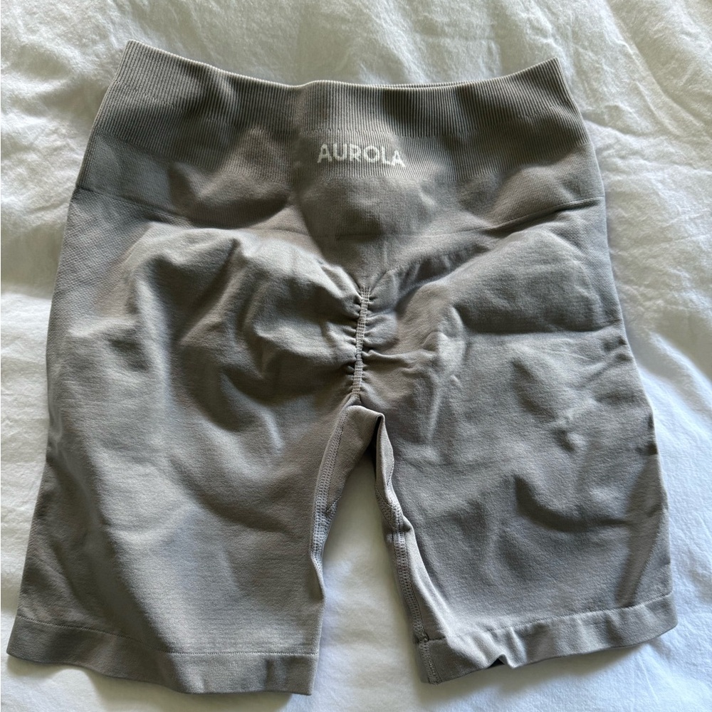 Aurola Women’s Gray Shorts